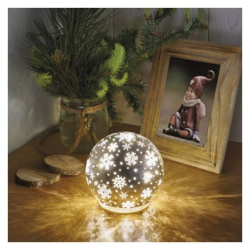 LED vánoční skleněná koule – vločky, 12 cm, 3x AA, vnitřní, teplá bílá, časovač