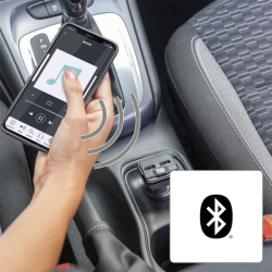 Hama FM transmitter s Bluetooth a funkcí handsfree